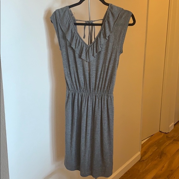 Open back Ruffle dress - Picture 3 of 3